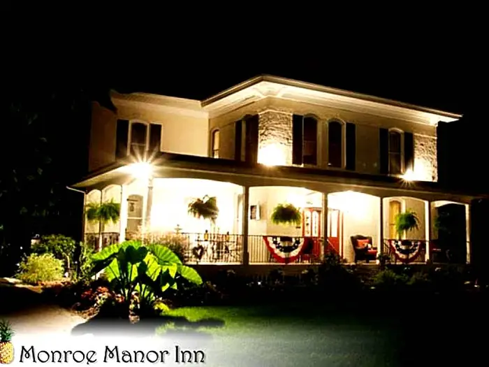 Monroe Manor Inn (South Haven)