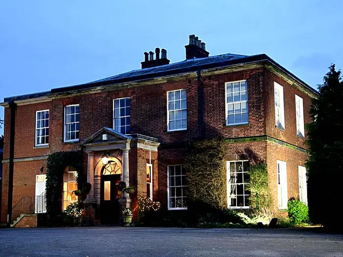 Dovecliff Hall Hotel (Burton upon Trent)